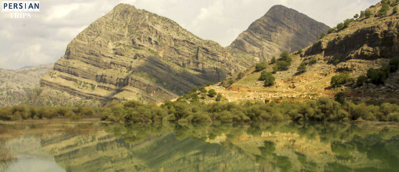 media/plg_solidres_experience/images/23da6eee3d452c3c3ea8e61068369229/khuzestan/shimbar/slide/Nomadic-migration-song-14 .jpg